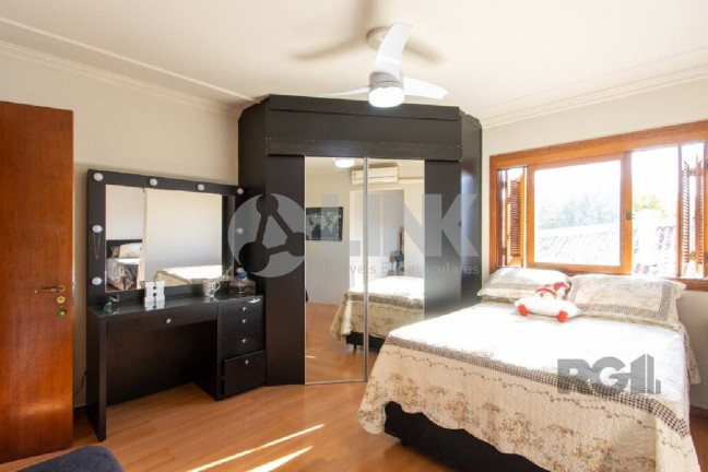 Imagem Casa com 5 Quartos à Venda, 336 m² em Glória - Porto Alegre Imagem Casa com 5 Quartos à Venda, 336 m² em Glória - Porto Alegre