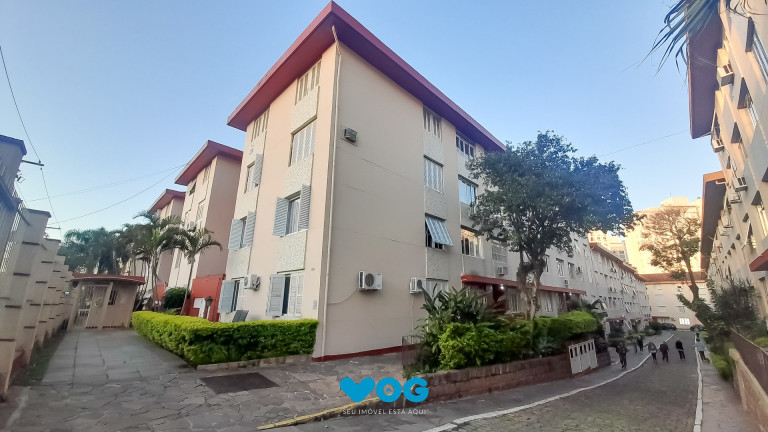 Imagem Imóvel com 2 Quartos à Venda, 53 m² em Passo Da Areia - Porto Alegre Imagem Imóvel com 2 Quartos à Venda, 53 m² em Passo Da Areia - Porto Alegre