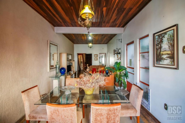 Imagem Casa com 5 Quartos à Venda, 220 m² em Centro Histórico - Porto Alegre Imagem Casa com 5 Quartos à Venda, 220 m² em Centro Histórico - Porto Alegre