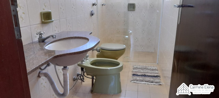 Imagem Sobrado com 6 Quartos à Venda, 210 m² em Toninhas - Ubatuba