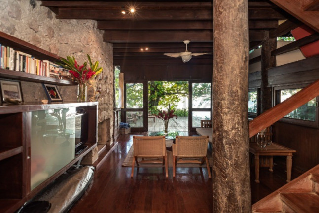 Imagem Casa com 3 Quartos à Venda, 400 m² em Toque-toque Grande - São Sebastião Imagem Casa com 3 Quartos à Venda, 400 m² em Toque-toque Grande - São Sebastião