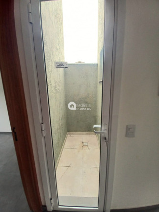 Imagem Casa com 2 Quartos à Venda, 48 m² Imagem Casa com 2 Quartos à Venda, 48 m²