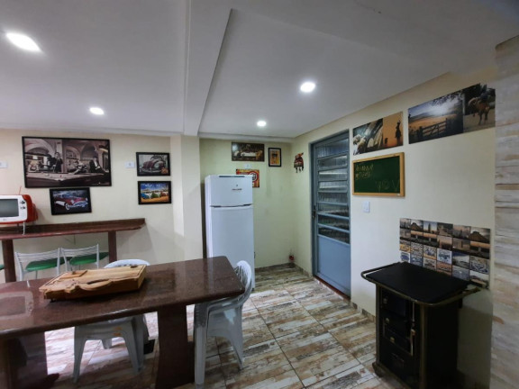 Imagem Casa com 3 Quartos à Venda, 186 m² em Xaxim - Curitiba