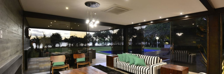 Imagem Casa de Condomínio com 3 Quartos à Venda, 685 m² em Tristeza - Porto Alegre Imagem Casa de Condomínio com 3 Quartos à Venda, 685 m² em Tristeza - Porto Alegre