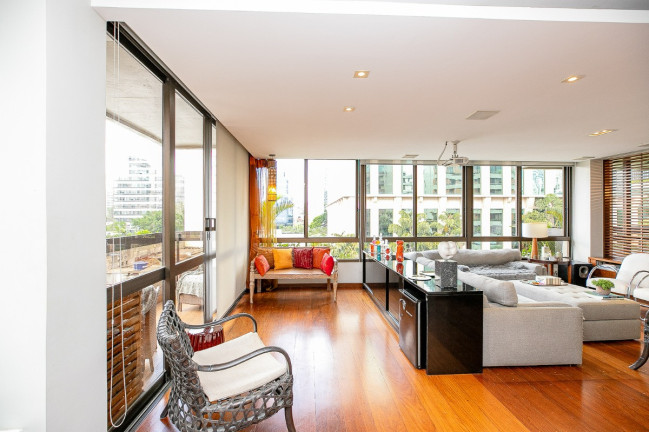 Imagem Apartamento com 3 Quartos à Venda, 225 m² em Itaim Bibi - São Paulo Imagem Apartamento com 3 Quartos à Venda, 225 m² em Itaim Bibi - São Paulo