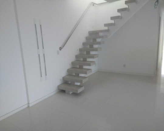 Imagem Cobertura com 4 Quartos à Venda, 240 m² em Vila Nova - Cabo Frio
