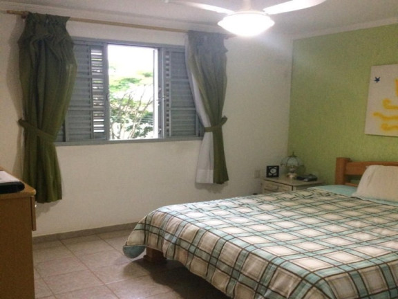 Imagem Casa com 3 Quartos à Venda, 415 m² em Vila Suissa - Mogi Das Cruzes Imagem Casa com 3 Quartos à Venda, 415 m² em Vila Suissa - Mogi Das Cruzes
