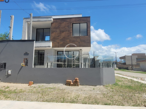 Imagem Sobrado com 3 Quartos à Venda, 194 m² em Leblon - Pontal Do Paraná