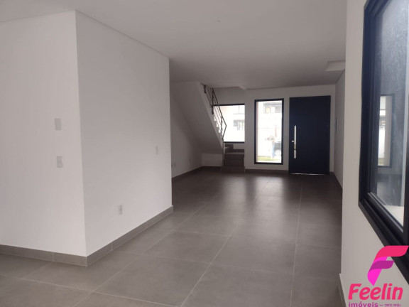 Imagem Casa com 3 Quartos à Venda, 156 m² em Campeche - Florianópolis Imagem Casa com 3 Quartos à Venda, 156 m² em Campeche - Florianópolis