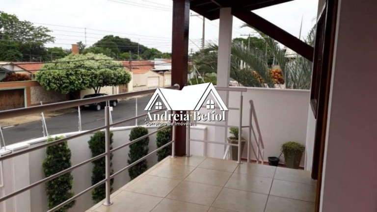 Imagem Casa com 3 Quartos à Venda, 234 m² em Jd Brasilia - Mogi Mirim
