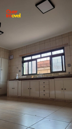 Imagem Casa com 3 Quartos à Venda, em Centro - Cravinhos Imagem Casa com 3 Quartos à Venda, em Centro - Cravinhos