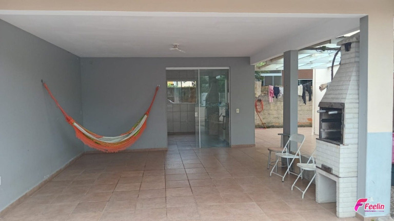 Imagem Casa com 3 Quartos à Venda, 278 m² em Campeche - Florianópolis Imagem Casa com 3 Quartos à Venda, 278 m² em Campeche - Florianópolis
