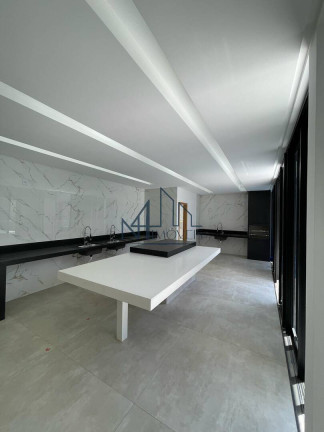 Imagem Casa com 3 Quartos à Venda, 445 m² em Setor Bueno - Goiânia