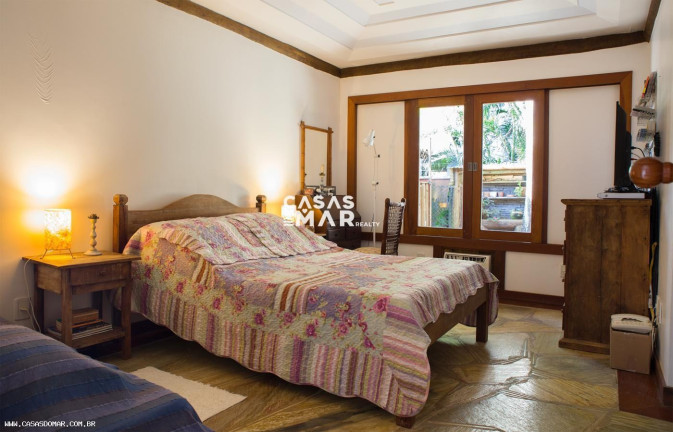 Imagem Casa com 7 Quartos à Venda, 700 m² em Ferradura - Armação Dos Búzios Imagem Casa com 7 Quartos à Venda, 700 m² em Ferradura - Armação Dos Búzios