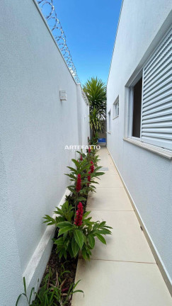 Imagem Casa com 3 Quartos à Venda, 250 m² Imagem Casa com 3 Quartos à Venda, 250 m²