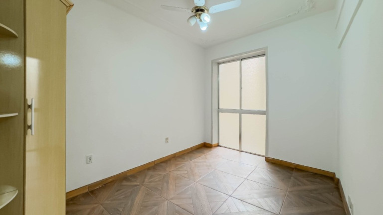 Imagem Apartamento com 3 Quartos à Venda, 101 m² em Cidade Baixa - Porto Alegre Imagem Apartamento com 3 Quartos à Venda, 101 m² em Cidade Baixa - Porto Alegre