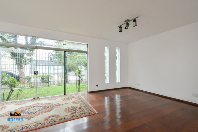 Casa com 4 Quartos à Venda,  em Planalto Paulista - São Paulo