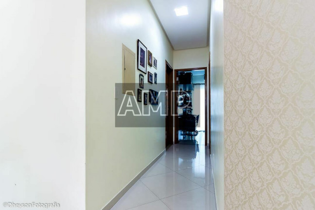 Imagem Casa com 3 Quartos à Venda, 250 m² em Tarumã - Manaus Imagem Casa com 3 Quartos à Venda, 250 m² em Tarumã - Manaus