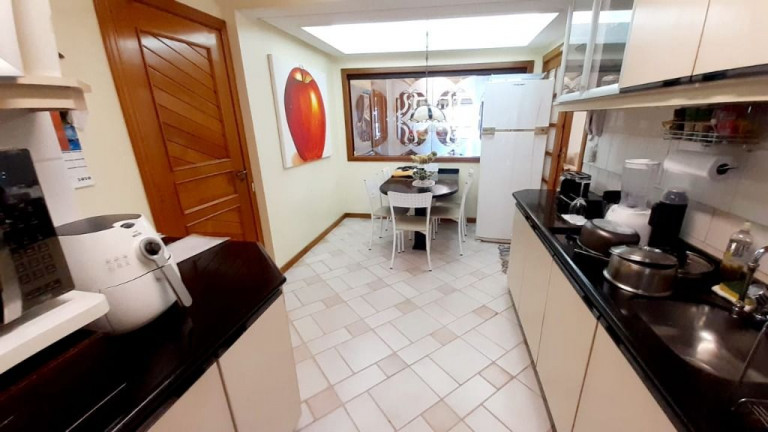 Imagem Apartamento com 3 Quartos à Venda, 220 m² em Centro - Balneário Camboriú