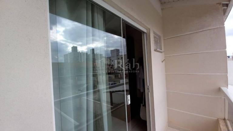 Imagem Sobrado com 2 Quartos à Venda, 71 m² em Centro - Camboriú