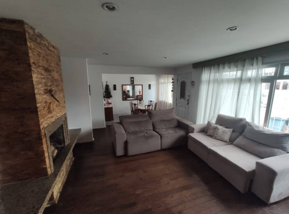 Imagem Casa com 3 Quartos à Venda, 351 m² em Carianos - Florianópolis Imagem Casa com 3 Quartos à Venda, 351 m² em Carianos - Florianópolis