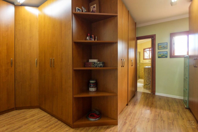 Imagem Casa com 3 Quartos à Venda, 197 m² em Hípica - Porto Alegre Imagem Casa com 3 Quartos à Venda, 197 m² em Hípica - Porto Alegre
