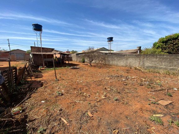 Imagem Casa com 2 Quartos à Venda, 360 m² em Retiro Do Bosque - Aparecida De Goiânia Imagem Casa com 2 Quartos à Venda, 360 m² em Retiro Do Bosque - Aparecida De Goiânia