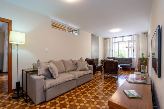 Imagem Casa com 4 Quartos à Venda, 375 m² em Moema - São Paulo Imagem Casa com 4 Quartos à Venda, 375 m² em Moema - São Paulo