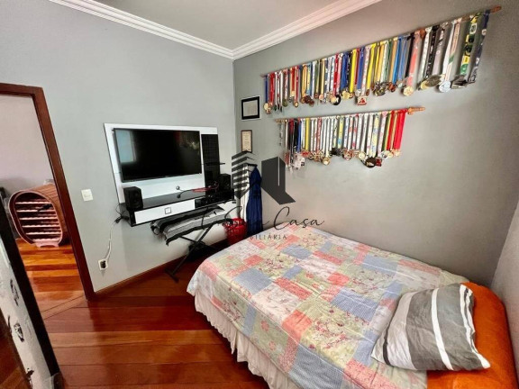 Imagem Casa com 3 Quartos à Venda, 360 m² em Três Barras - Contagem