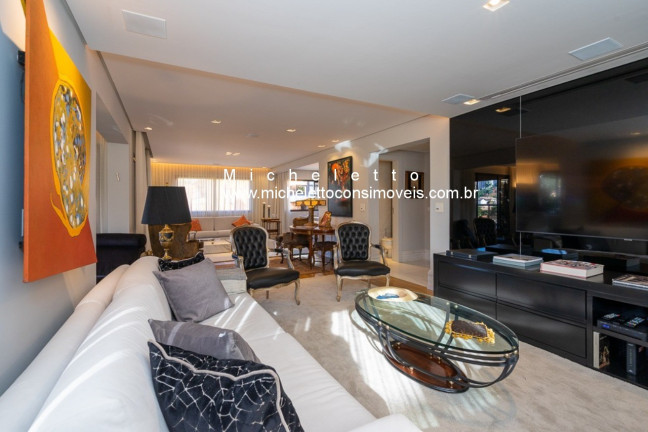 Imagem Apartamento com 4 Quartos à Venda, 260 m² em Real Parque - São Paulo Imagem Apartamento com 4 Quartos à Venda, 260 m² em Real Parque - São Paulo
