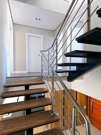 Imagem Sobrado com 3 Quartos à Venda, 140 m² em Jardim Itu - Porto Alegre