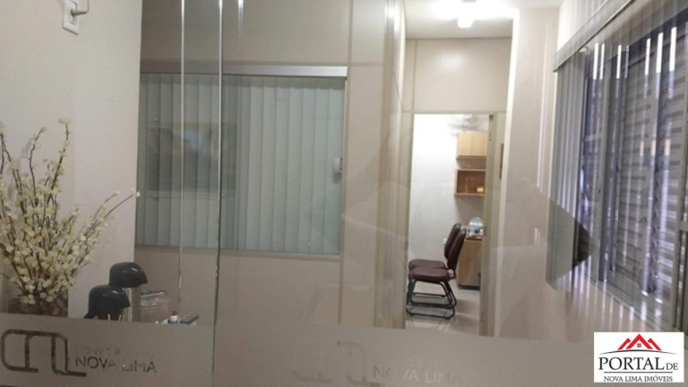 Imagem Sobrado com 4 Quartos à Venda, 500 m² em Centro - Nova Lima