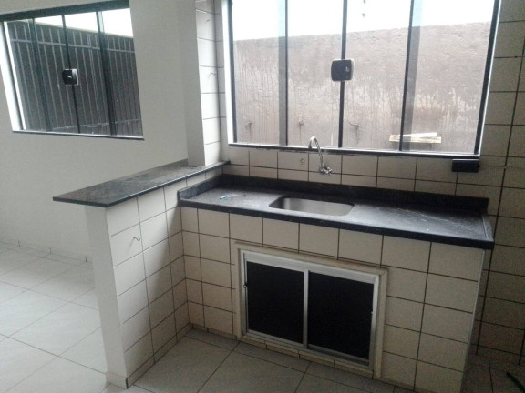 Imagem Casa com 2 Quartos para Alugar, em Arapongas Imagem Casa com 2 Quartos para Alugar, em Arapongas