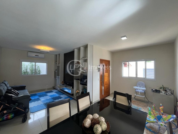 Imagem Casa com 3 Quartos à Venda, 295 m² em Jardim Tijuca - Campo Grande Imagem Casa com 3 Quartos à Venda, 295 m² em Jardim Tijuca - Campo Grande