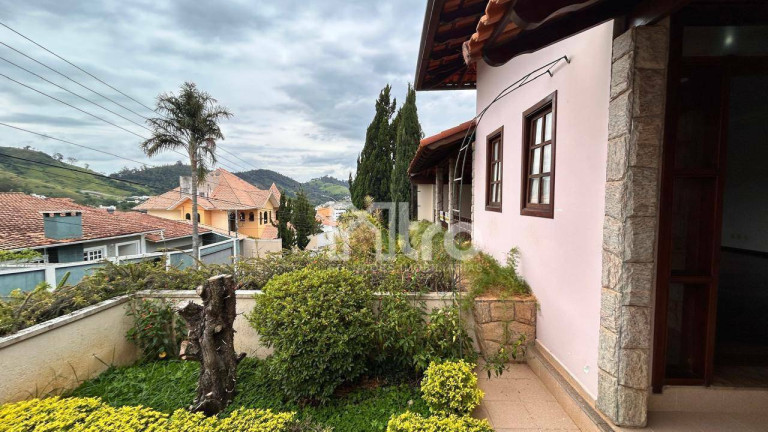 Imagem Casa com 4 Quartos à Venda, 450 m² em Pinheirinho - Itajubá