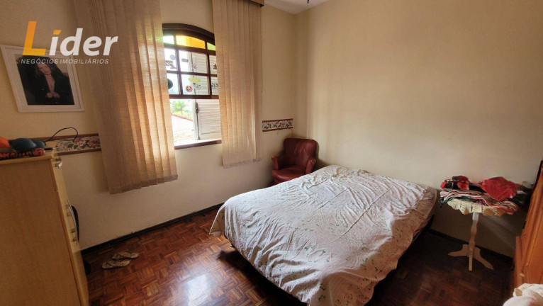 Imagem Casa com 3 Quartos à Venda, 281 m² em Bom Clima - Juiz De Fora