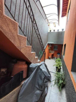 Imagem Sobrado com 3 Quartos à Venda, 152 m² em Cidade Martins - Guarulhos
