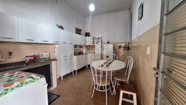 Imagem Casa com 4 Quartos à Venda, 243 m² em Centro - Mogi Mirim Imagem Casa com 4 Quartos à Venda, 243 m² em Centro - Mogi Mirim