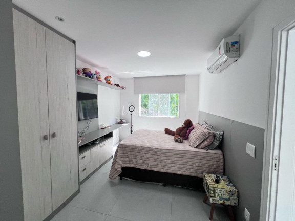 Imagem Casa de Condomínio com 4 Quartos à Venda, 250 m² em Recreio Dos Bandeirantes - Rio De Janeiro