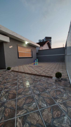 Imagem Casa com 3 Quartos à Venda, 185 m² em Caiçara - Praia Grande Imagem Casa com 3 Quartos à Venda, 185 m² em Caiçara - Praia Grande