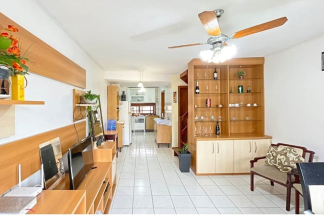 Imagem Casa com 3 Quartos à Venda, em Espírito Santo - Porto Alegre Imagem Casa com 3 Quartos à Venda, em Espírito Santo - Porto Alegre