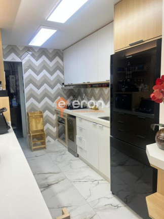 Imagem Apartamento com 3 Quartos à Venda, 116 m²