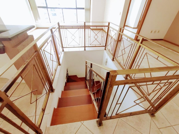Imagem Cobertura com 4 Quartos à Venda, 389 m² em Centro - Joinville