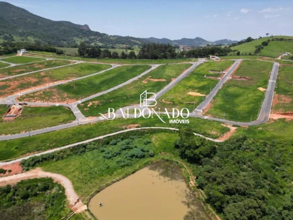 Terreno à Venda, 250 m² em Centro - Vargem