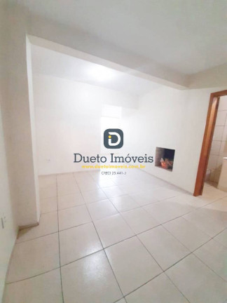 Sobrado com 4 Quartos à Venda, 268 m² em Tancredo Neves - Santa Maria