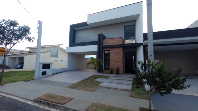 Imagem Casa com 3 Quartos à Venda, 218 m² em Aparecidinha - Sorocaba Imagem Casa com 3 Quartos à Venda, 218 m² em Aparecidinha - Sorocaba