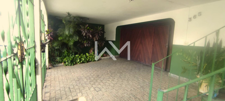 Sobrado com 4 Quartos à Venda, 364 m² em Jardim Santa Mena - Guarulhos
