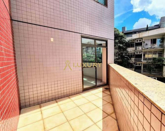 Imagem Imóvel com 4 Quartos à Venda, 140 m² em Cruzeiro - Belo Horizonte Imagem Imóvel com 4 Quartos à Venda, 140 m² em Cruzeiro - Belo Horizonte