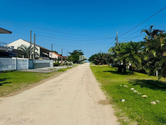 Imagem Casa com 2 Quartos à Venda, 85 m² em Barra Do Sai - Itapoá