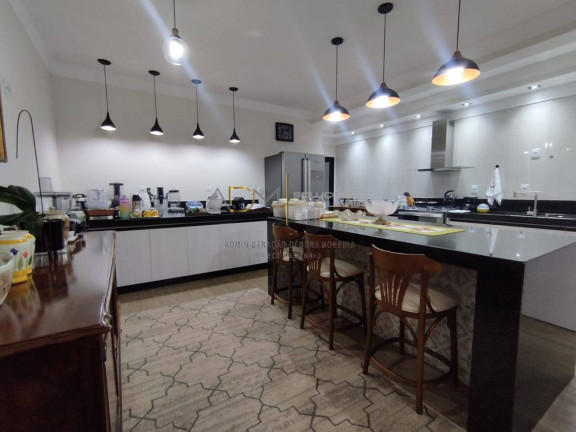 Imagem Casa com 3 Quartos à Venda, 200 m² em Centro - Botucatu Imagem Casa com 3 Quartos à Venda, 200 m² em Centro - Botucatu